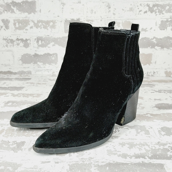 Marc Fisher OSHAY Black Suede Pointed Toe Block Heel Ankle Boots V422 - Picture 2 of 9